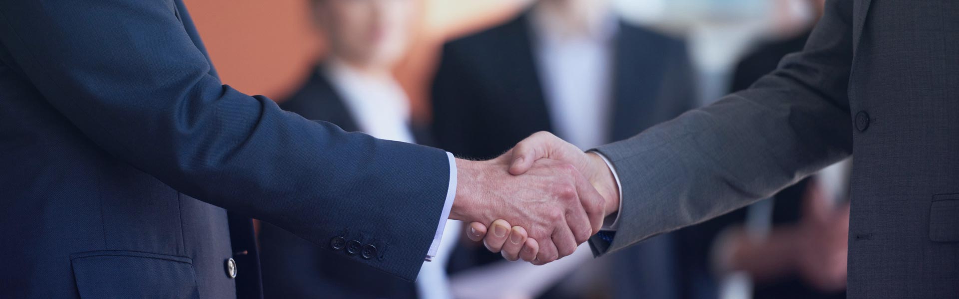 Lépjen kapcsolatba velünk